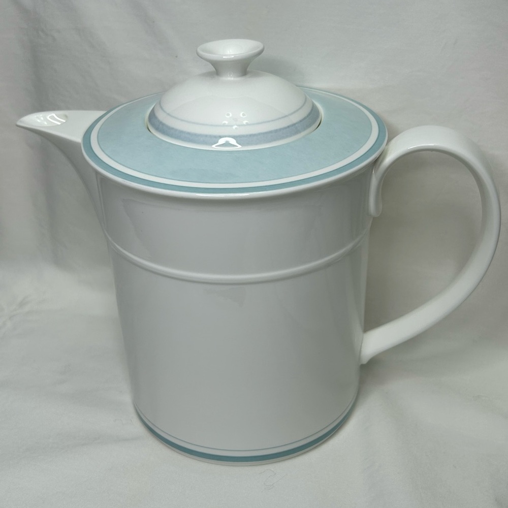 Villeroy & Boch Rondo 5 Cup Coffee/Tea  Pot NEW w/o box.